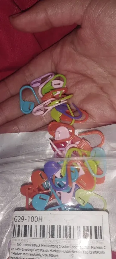 Locking stitch markers photographed by a verified buyer